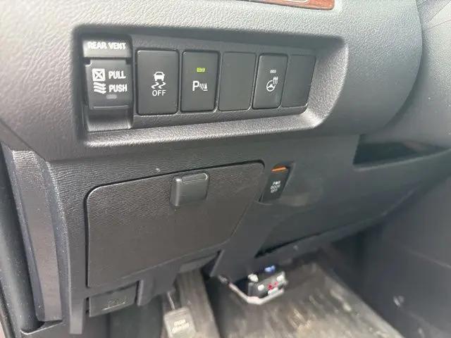 2019 Toyota Sienna Limited 7 Passenger