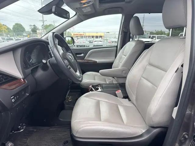2019 Toyota Sienna Limited 7 Passenger