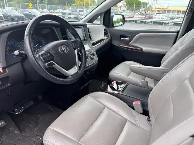 2019 Toyota Sienna Limited 7 Passenger