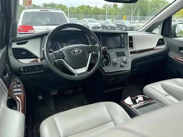 2019 Toyota Sienna Limited 7 Passenger