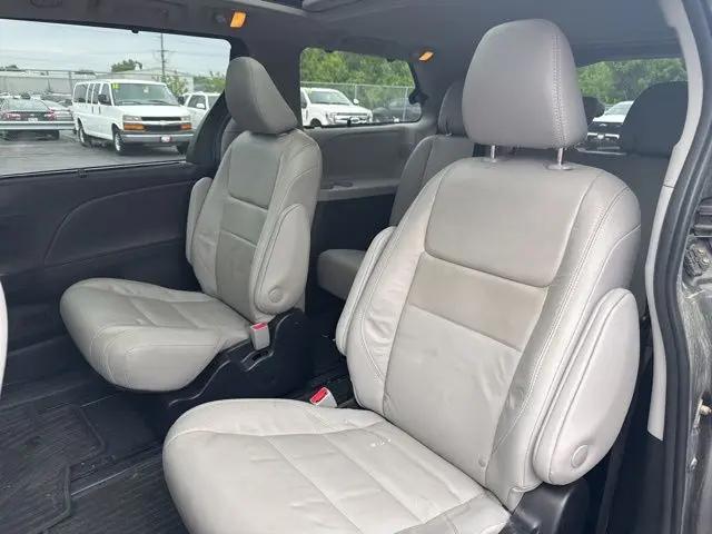 2019 Toyota Sienna Limited 7 Passenger