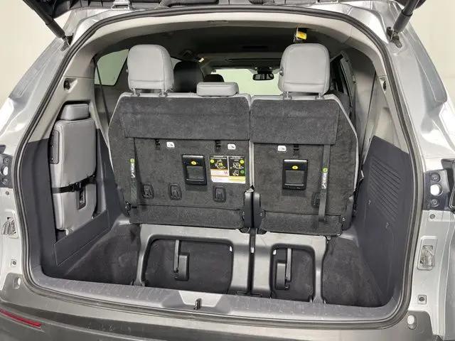 2022 Toyota Sienna XLE