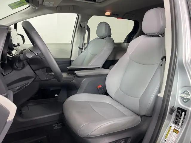 2022 Toyota Sienna XLE