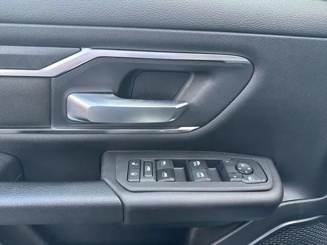 2025 Ram 1500 Big Horn Crew Cab 4x4 5'7" Box