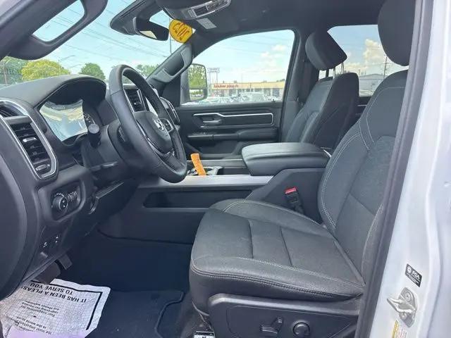 2025 Ram 1500 Big Horn Crew Cab 4x4 5'7" Box