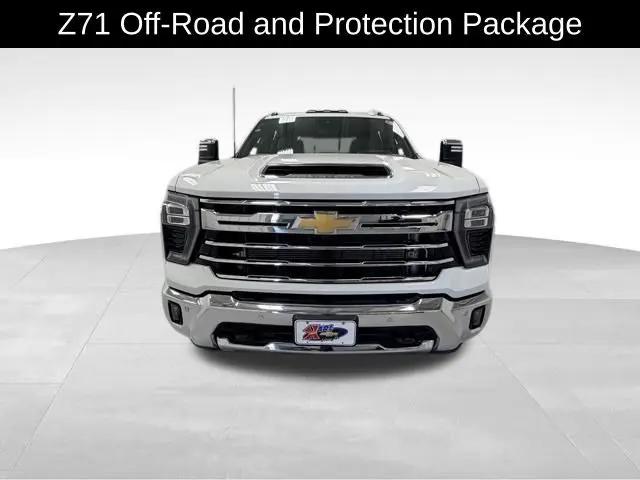 2025 Chevrolet Silverado 2500HD 4WD Crew Cab Standard Bed LTZ