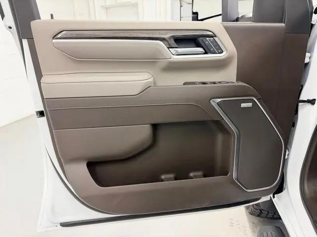 2025 Chevrolet Silverado 2500HD 4WD Crew Cab Standard Bed LTZ