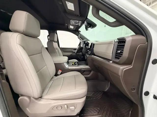 2025 Chevrolet Silverado 2500HD 4WD Crew Cab Standard Bed LTZ