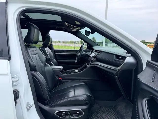 2022 Jeep Grand Cherokee L Overland 4x4