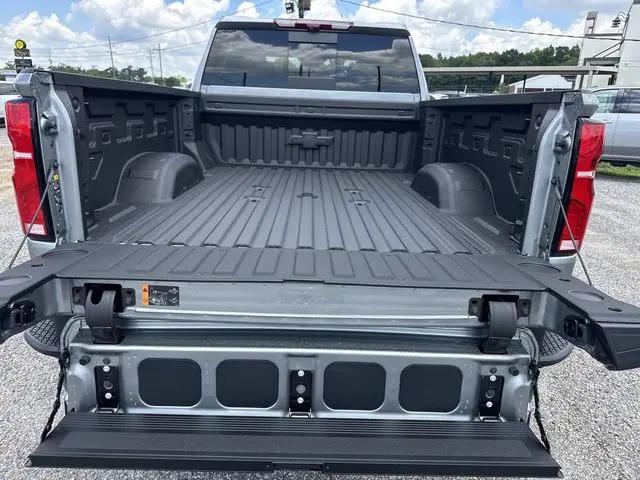 2026 Chevrolet Silverado 2500HD Crew Cab, Standard Bed, XR2, 4WD