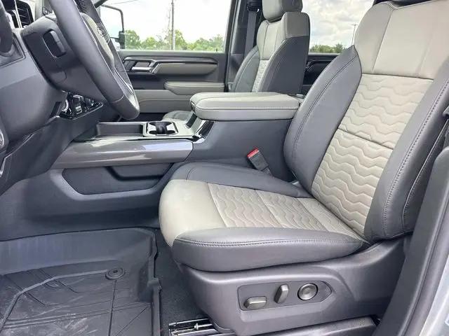 2026 Chevrolet Silverado 2500HD Crew Cab, Standard Bed, XR2, 4WD