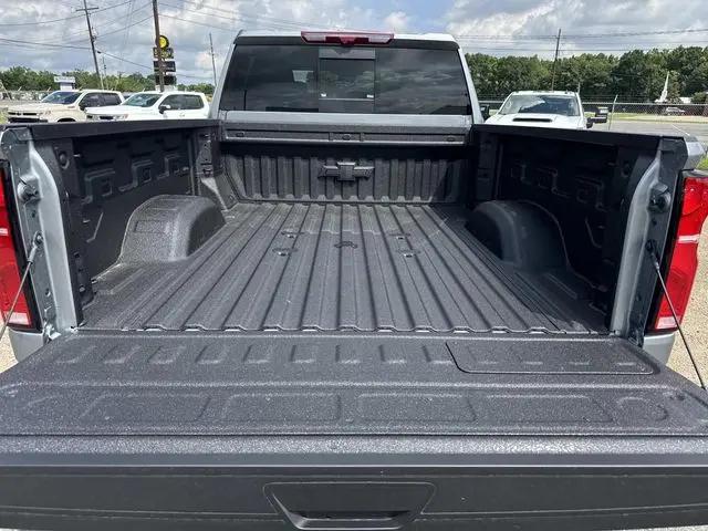 2026 Chevrolet Silverado 2500HD Crew Cab, Standard Bed, High Country, 4WD