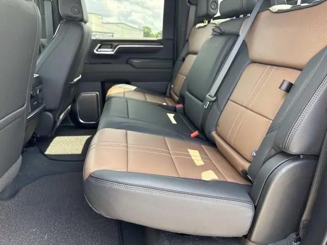 2026 Chevrolet Silverado 2500HD Crew Cab, Standard Bed, High Country, 4WD