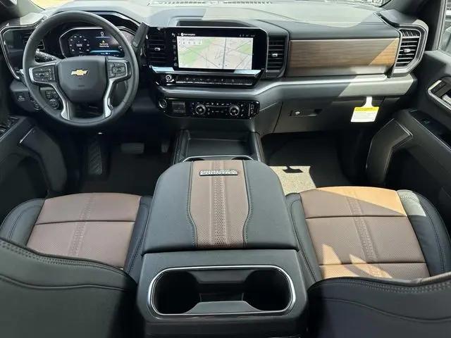 2026 Chevrolet Silverado 2500HD Crew Cab, Standard Bed, High Country, 4WD