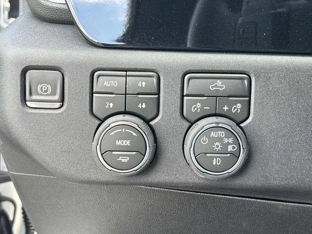 2026 Chevrolet Silverado 1500 4WD Crew Cab Short Bed RST