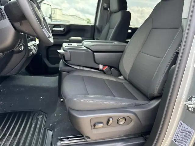 2026 Chevrolet Silverado 2500HD Crew Cab, Standard Bed, WT, 4WD