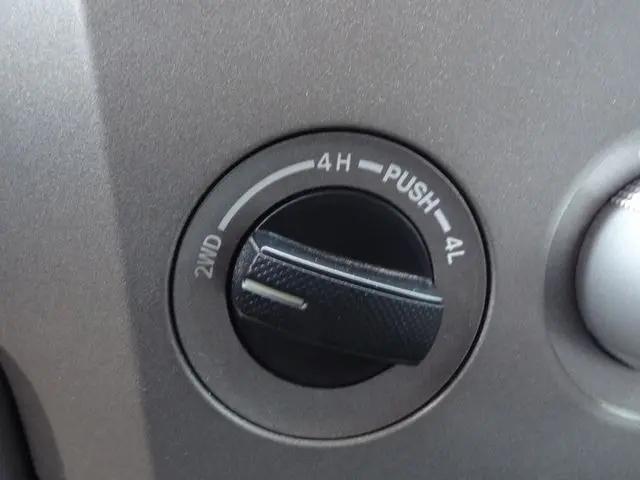 2010 Toyota Tundra Grade 5.7L V8