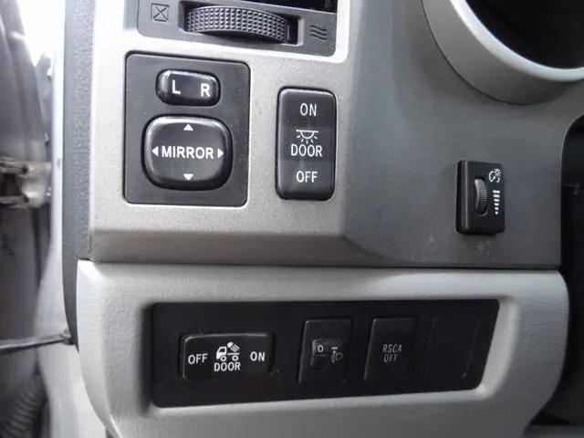 2010 Toyota Tundra Grade 5.7L V8