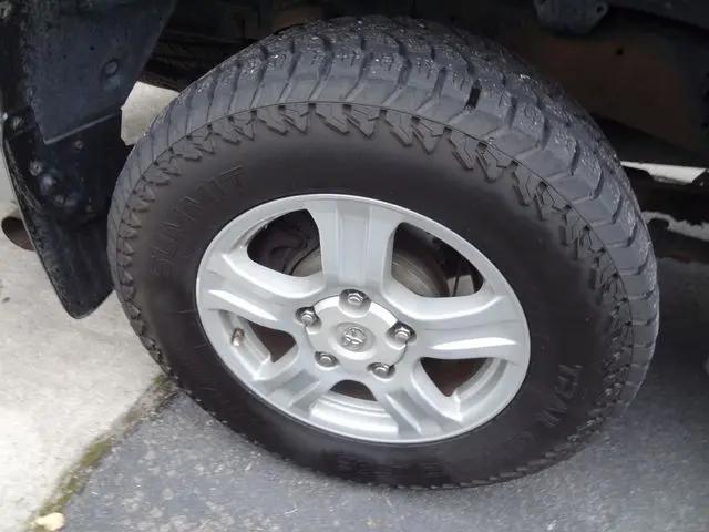 2010 Toyota Tundra Grade 5.7L V8