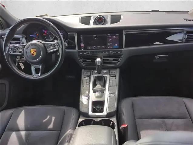 2021 Porsche Macan Macan
