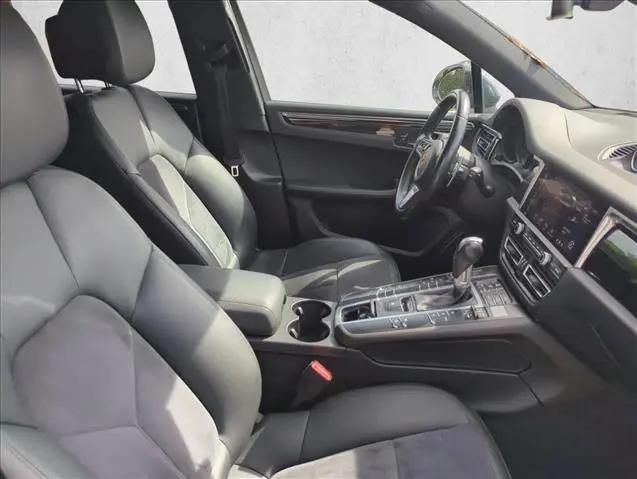 2021 Porsche Macan Macan