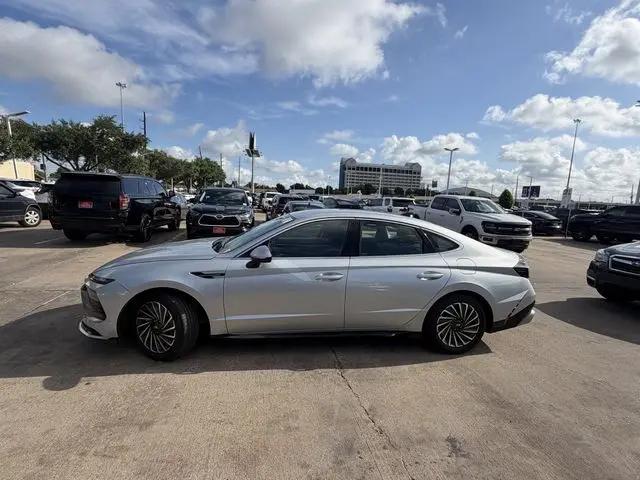2025 Hyundai Sonata Hybrid SEL