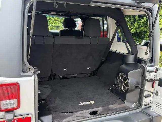 2012 Jeep Wrangler Unlimited Sport