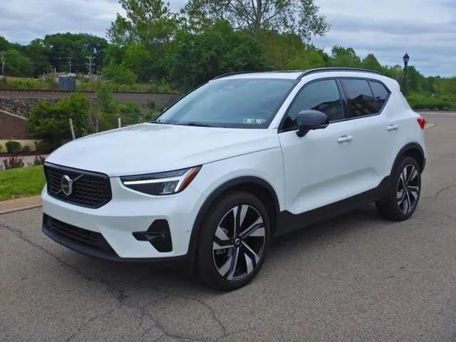 2025 Volvo XC40 B5 Plus Dark Theme for sale in Pittsburgh, PA