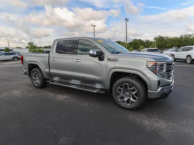 2026 GMC Sierra 1500 Crew Cab, Short Bed, SLT, 4WD