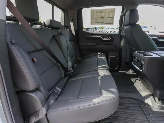 2026 GMC Sierra 1500 Crew Cab, Short Bed, SLT, 4WD