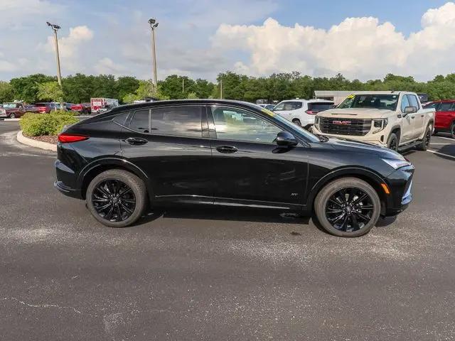 2026 Buick NV Sport Touring FWD
