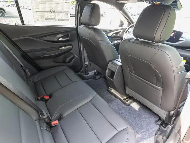 2026 Buick NV Sport Touring FWD