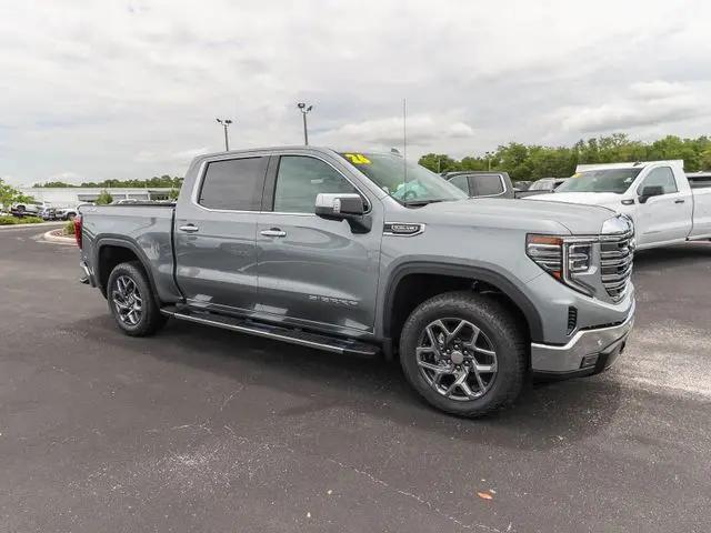 2026 GMC Sierra 1500 Crew Cab, Short Bed, SLT, 4WD