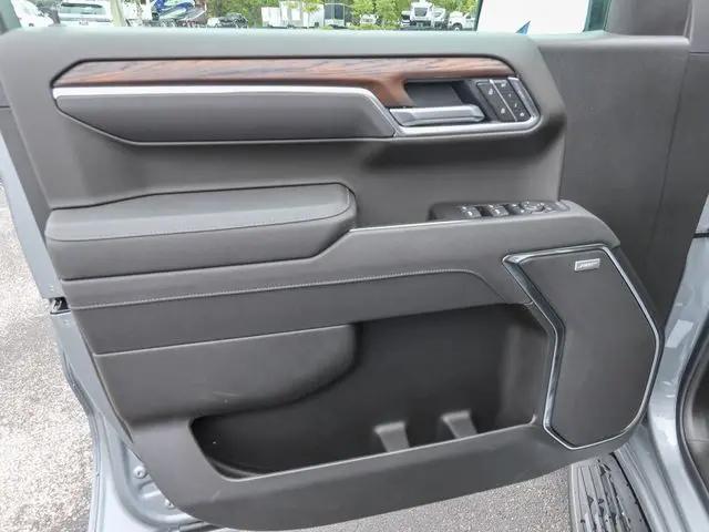 2026 GMC Sierra 1500 Crew Cab, Short Bed, SLT, 4WD