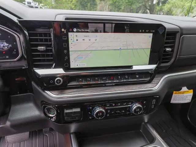 2026 GMC Sierra 1500 Crew Cab, Short Bed, SLT, 4WD