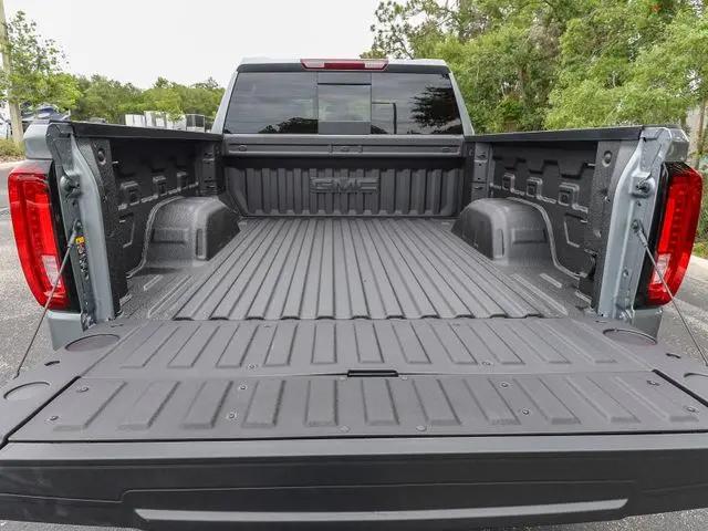 2026 GMC Sierra 1500 Crew Cab, Short Bed, SLT, 4WD