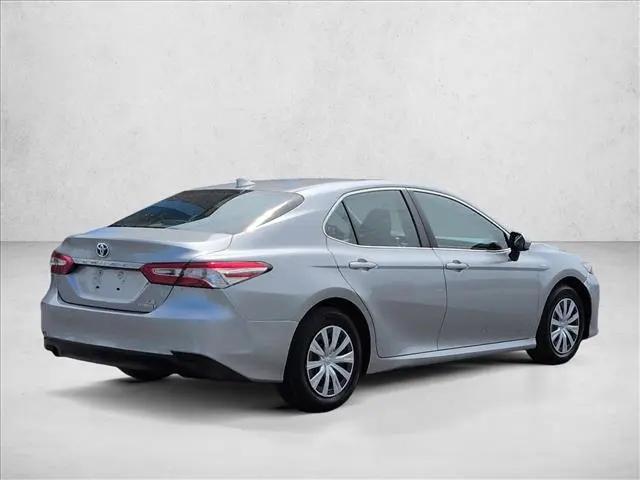 2020 Toyota Camry LE Hybrid