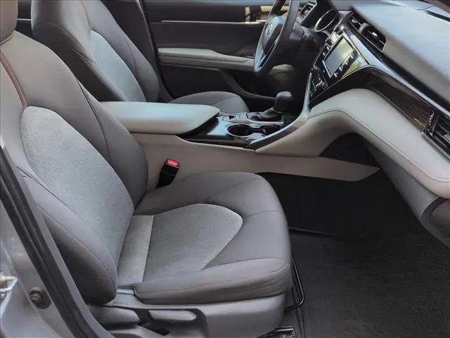2020 Toyota Camry LE Hybrid