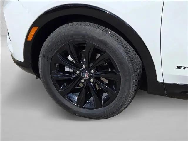 2025 Buick NV Sport Touring FWD