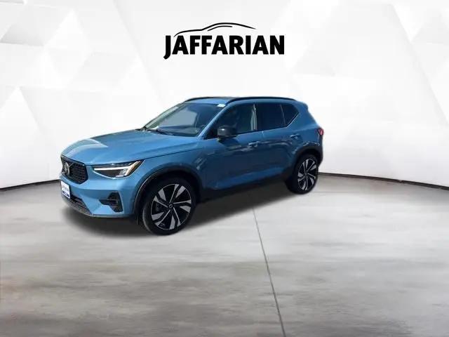 2023 Volvo XC40 B5 Plus Dark Theme for sale in Haverhill, MA