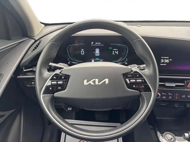 2023 Kia Niro EX