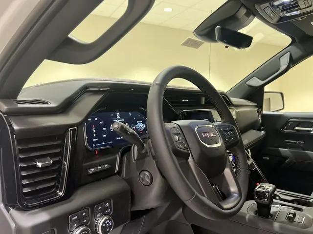 2026 GMC Sierra 1500 Crew Cab, Short Bed, AT4, 4WD
