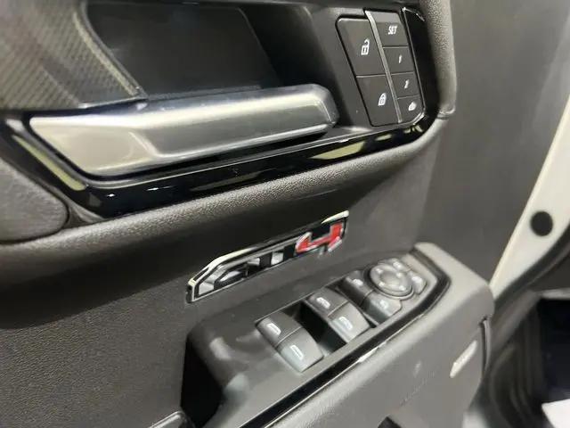 2026 GMC Sierra 1500 Crew Cab, Short Bed, AT4, 4WD