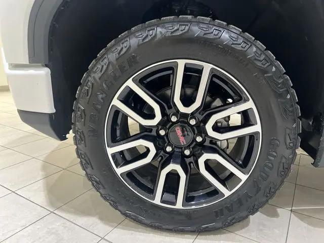 2026 GMC Sierra 1500 Crew Cab, Short Bed, AT4, 4WD