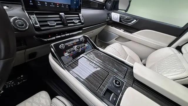 2022 Lincoln Navigator Black Label L