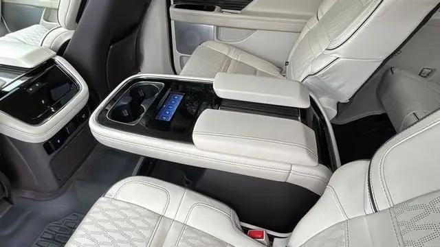 2022 Lincoln Navigator Black Label L