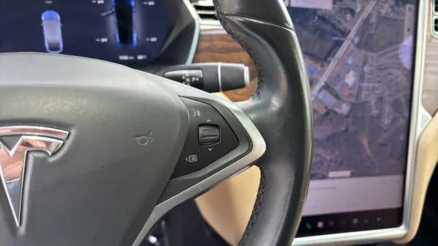 2017 Tesla Model X 90D