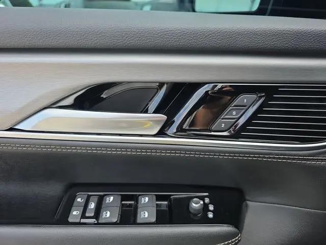 2024 Jeep Wagoneer Series II Carbide 4x4