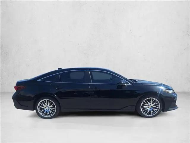2019 Toyota Avalon XLE