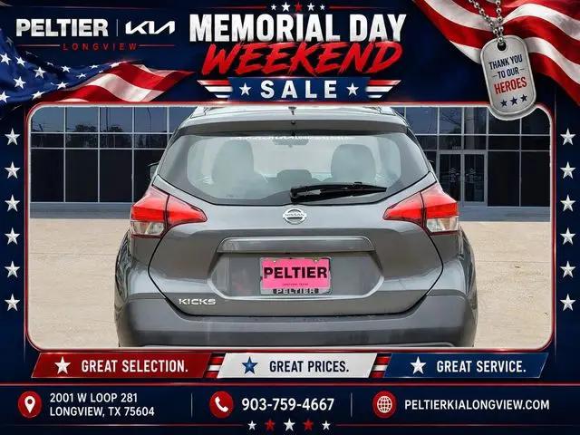2019 Nissan Kicks S